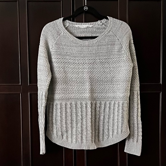 Athleta Borealis Sweater - Color Grey Size Small - Picture 8 of 9